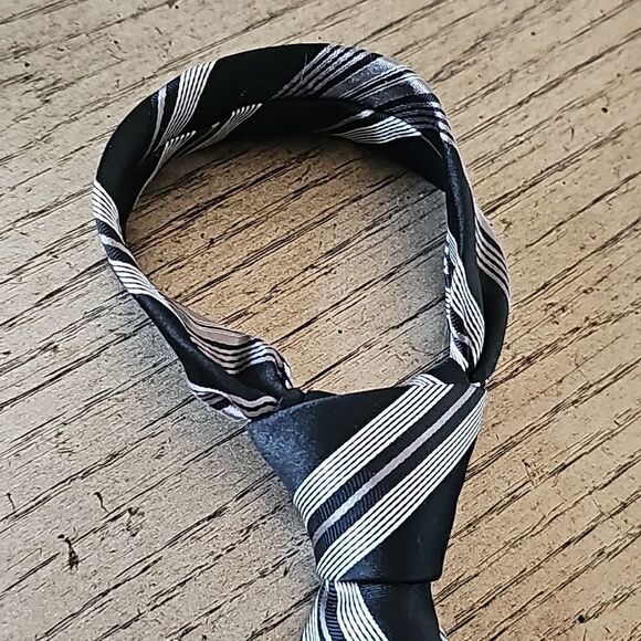 Black and silver tie DKNY - Picture 3 of 6